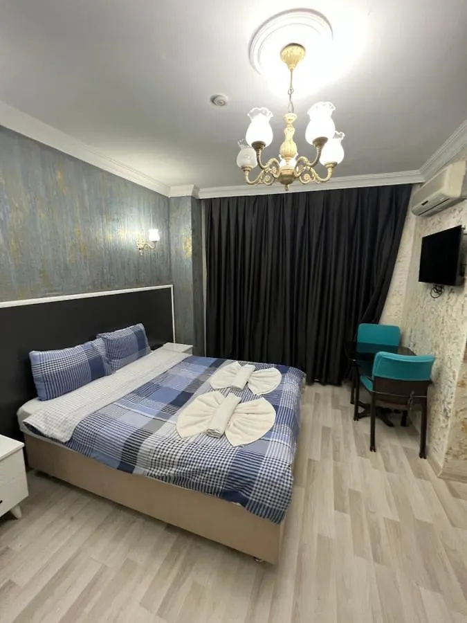 Sophia Suites Metin Istanbul Apartment